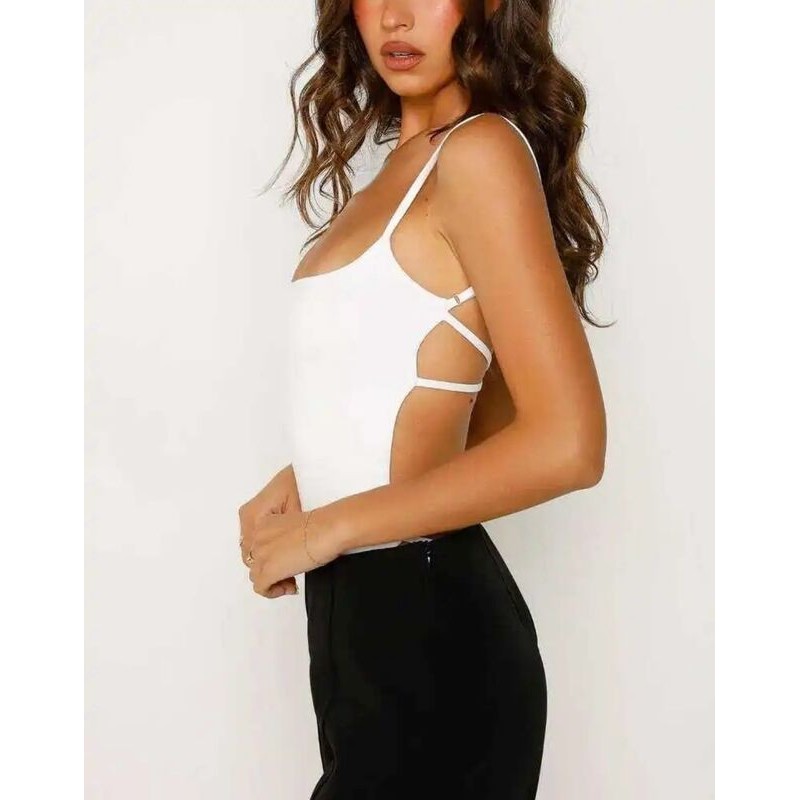 Body de tirantes en color blanco.
